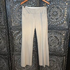 Express classy pants in gray. in great condition. size 0R
